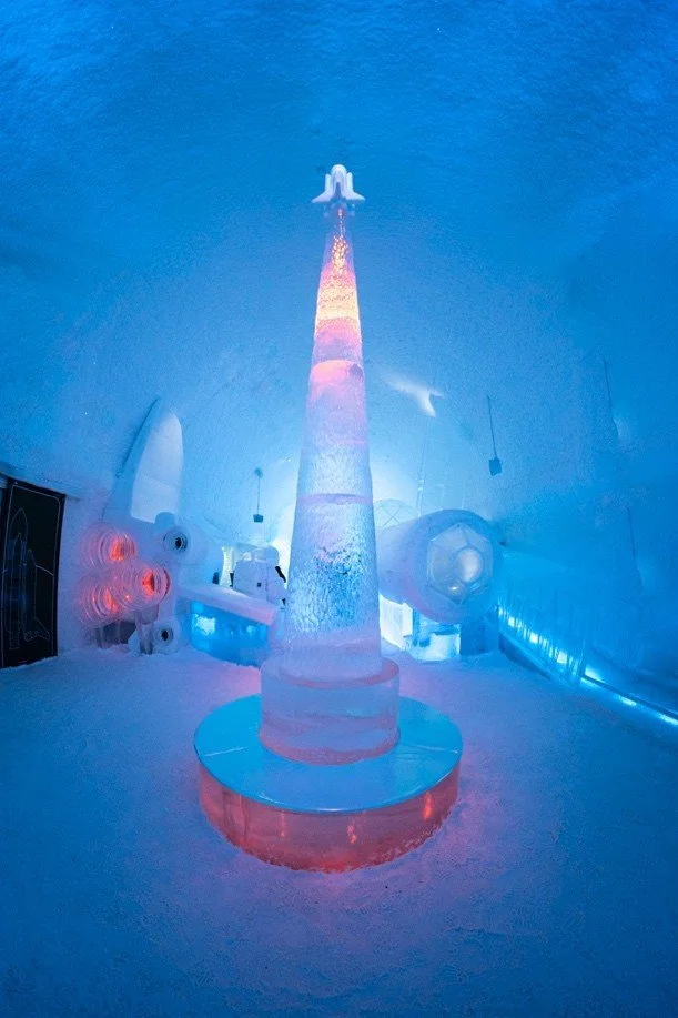 トンボ en 氷室 氷雪 Winter Fun at the Ice Hotel in Arctic Sweden By Photographer